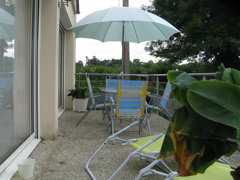 Gite Plages Du Debarquement Agy Exterior foto